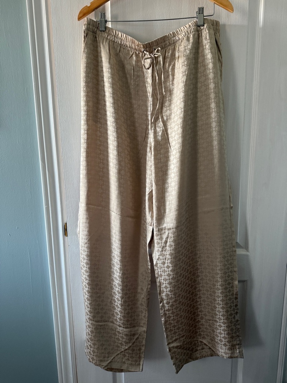 H&M wide leg satin pant XL